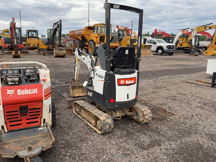 2023-bobcat-e10-image-8