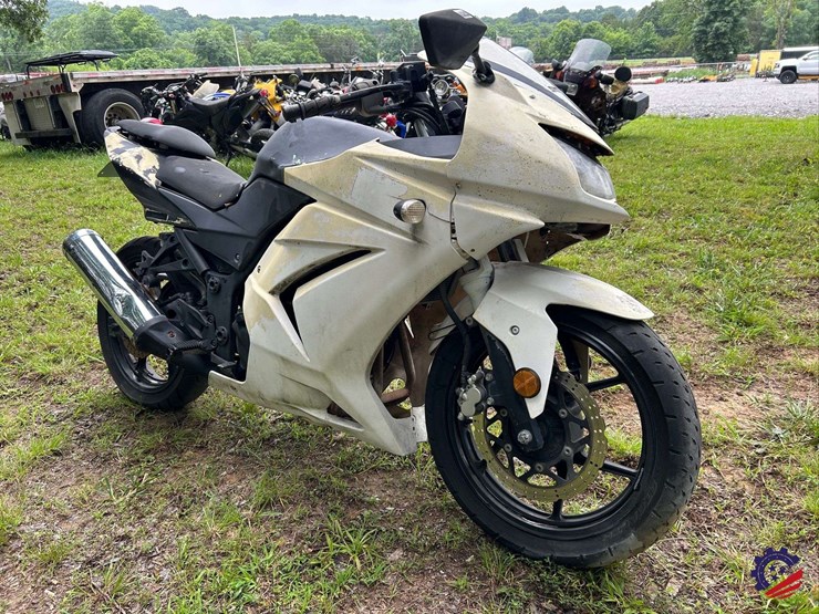 2008-kawasaki-ninja-250r-motorcycle-image-21