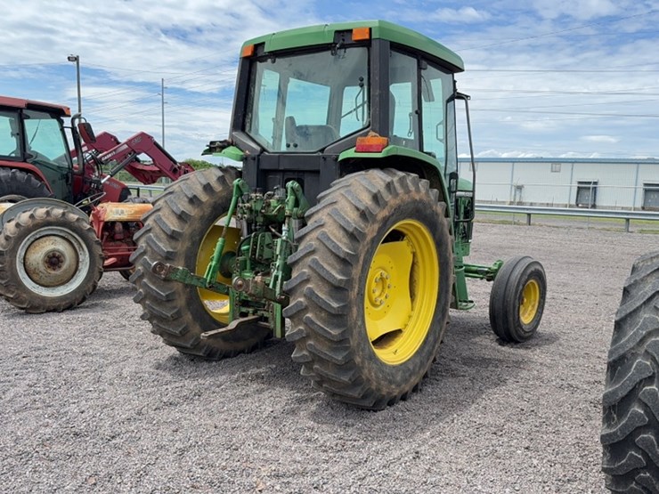 john-deere-6400-image-8