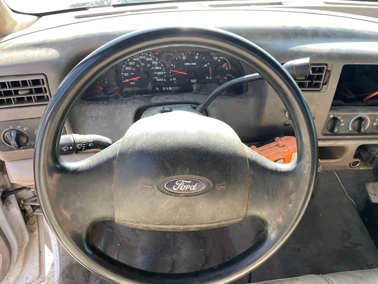 2004-ford-f450-image-23