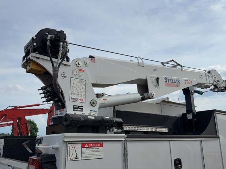 2019-ford-f550-image-11