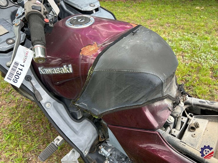 1995-kawasaki-concours-motorcycle-image-13