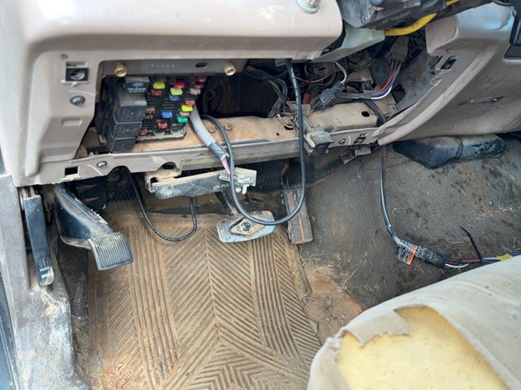 1999-ford-f350-image-18