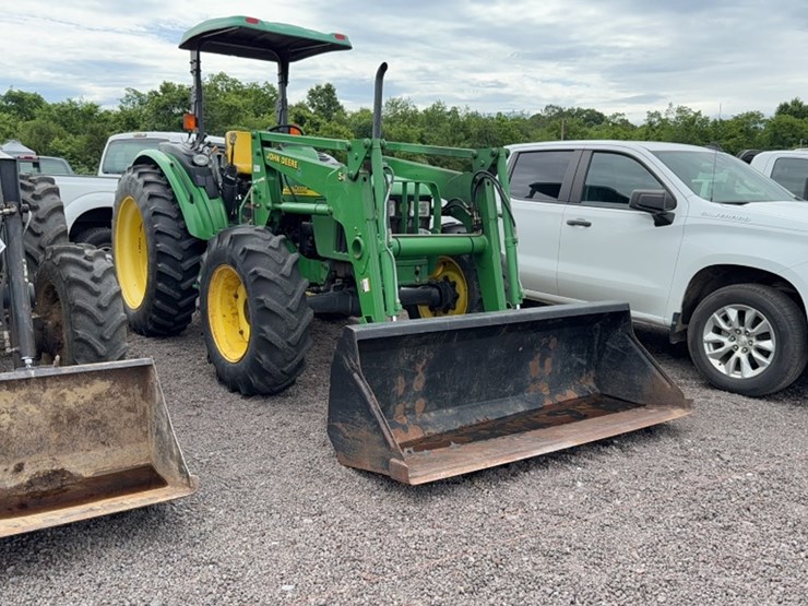 john-deere-5520-image-3