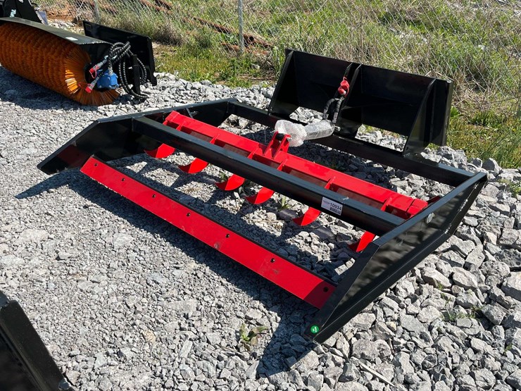 unused-2026-future-ft-fr70-skid-steer-flat-ripper-attachment-image-1