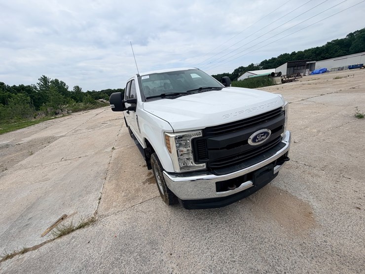2019-ford-f250-image-14