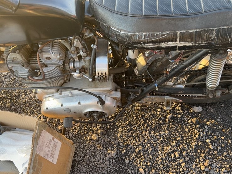 #3023-•-1974-triumph-motor-cycle-image-7