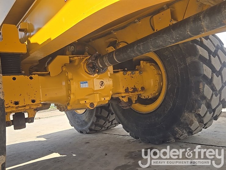 2023-deere-260e-image-26