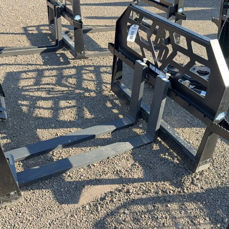#2045 • BLUE DIAMOND 48" SKID STEER PALLET FORKS