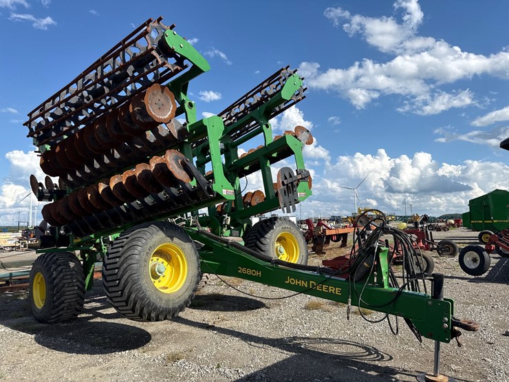 john-deere-2680h-image-1