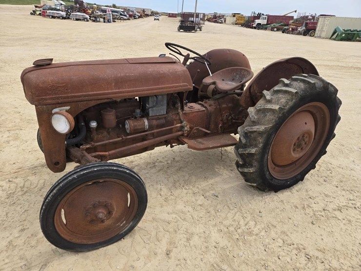 ford-8n-image-2
