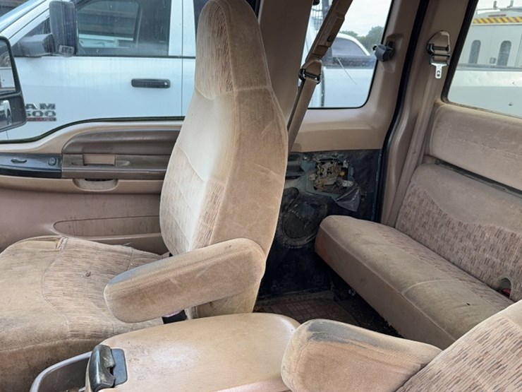 1999-ford-f350-image-15
