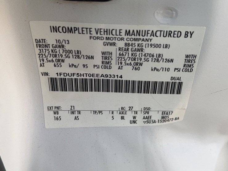 2014-ford-f550-image-22