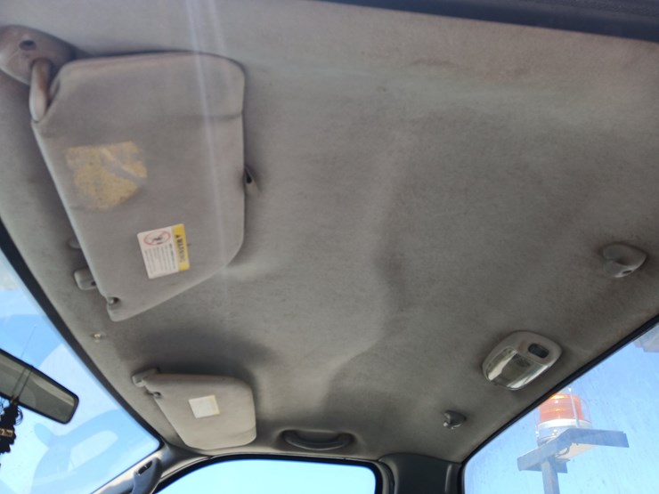 2003-ford-f550-image-32