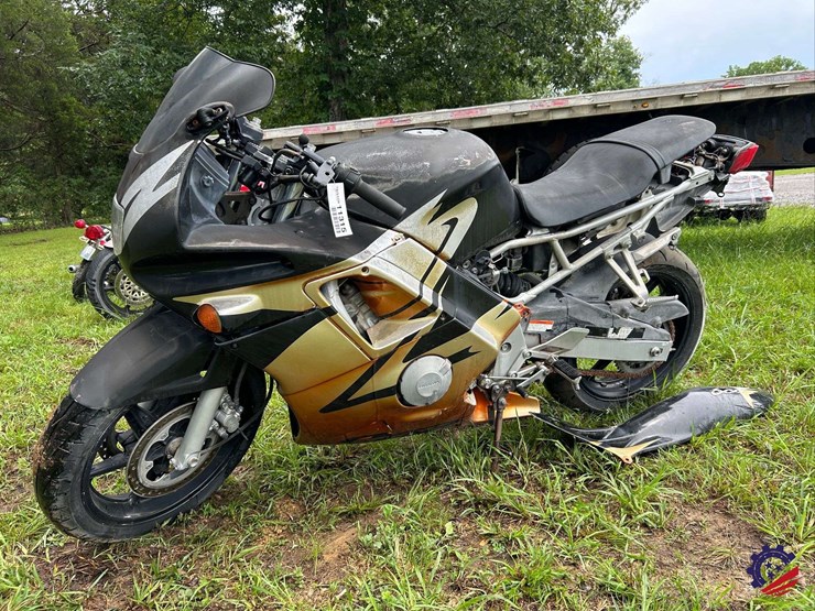 1994-honda-cbr600f-motorcycle-image-1