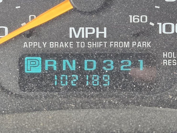 2001-chevrolet-silverado-1500-image-22