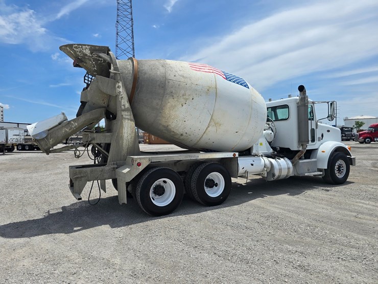 2009-peterbilt-365-image-20