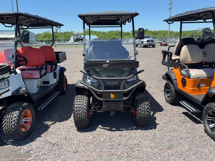 #3092-•-2026-wolverine-kb-g4t2h-electric-golf-cart-image-2