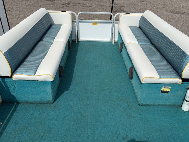 #3000-•-playbouy-eagle-24'-pontoon-image-16