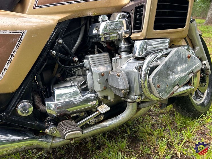 1985-honda-gl1200-(goldwing)-l-motorcycle-image-29