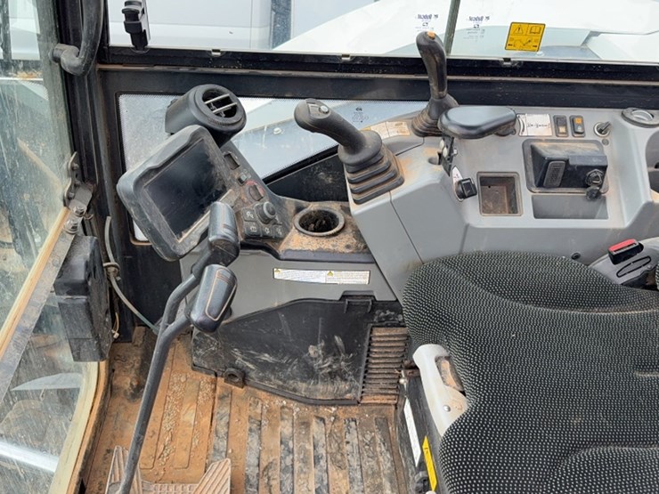 2024-bobcat-e88-image-16
