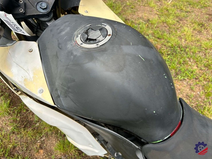 2008-kawasaki-ninja-250r-motorcycle-image-15