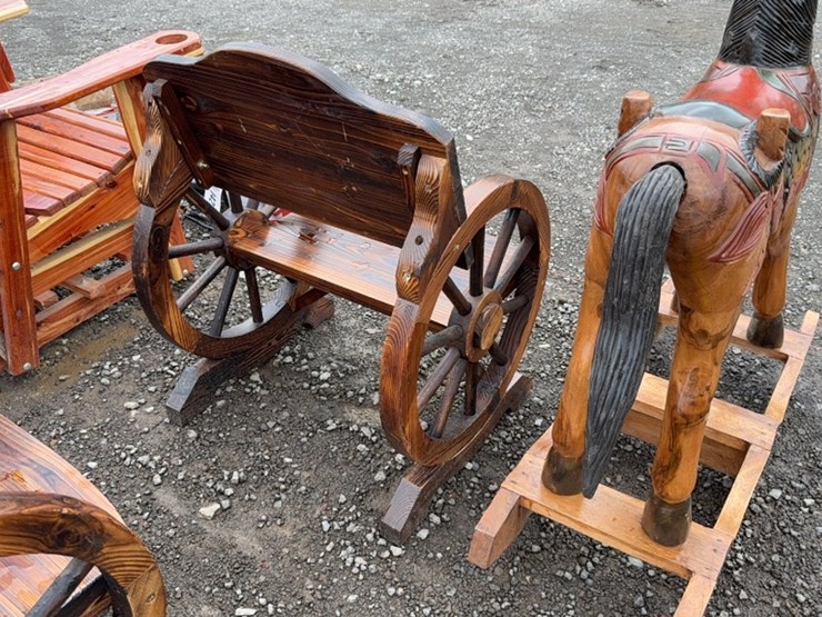#6064-•-wooden-wagon-wheel-bench-image-2
