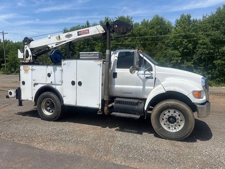 2007-ford-f750-image-2