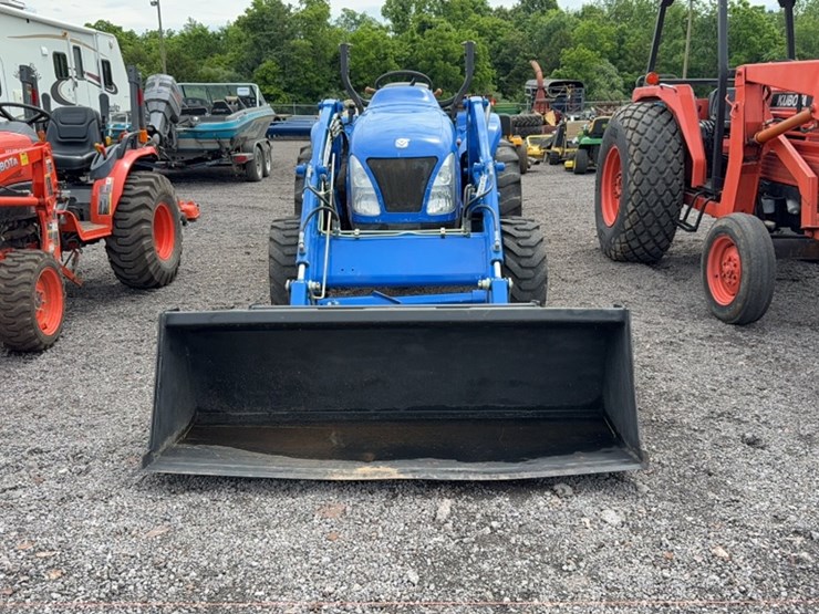 new-holland-tc40a-image-2