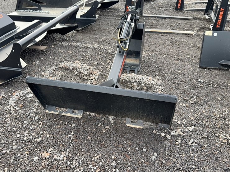 #2068-•-skid-steer-stationary-backhoe-w/12"-bucket-image-4