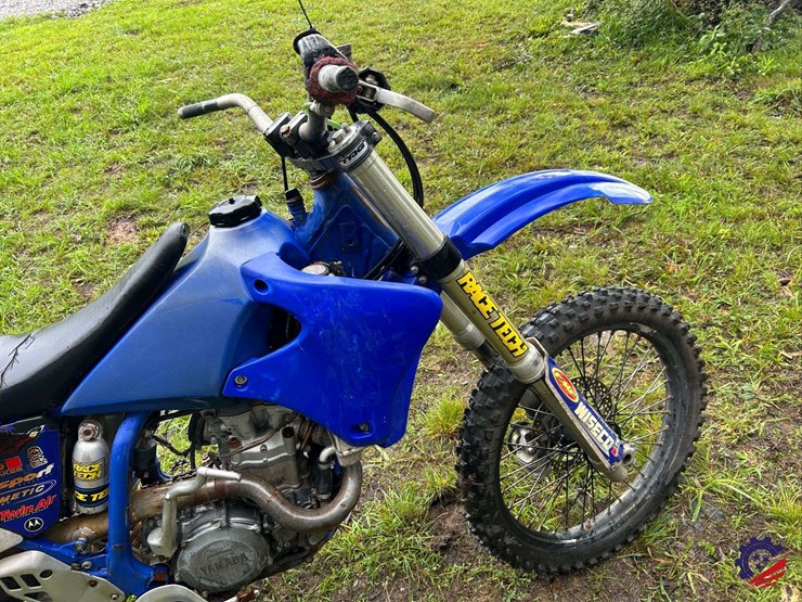 yamaha-dirt-bike-image-16