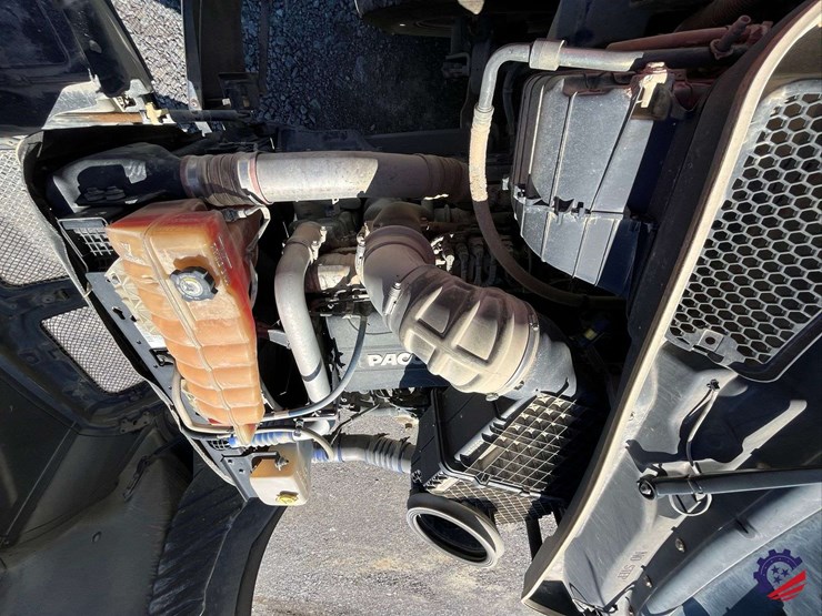 2017-kenworth-t680-image-51