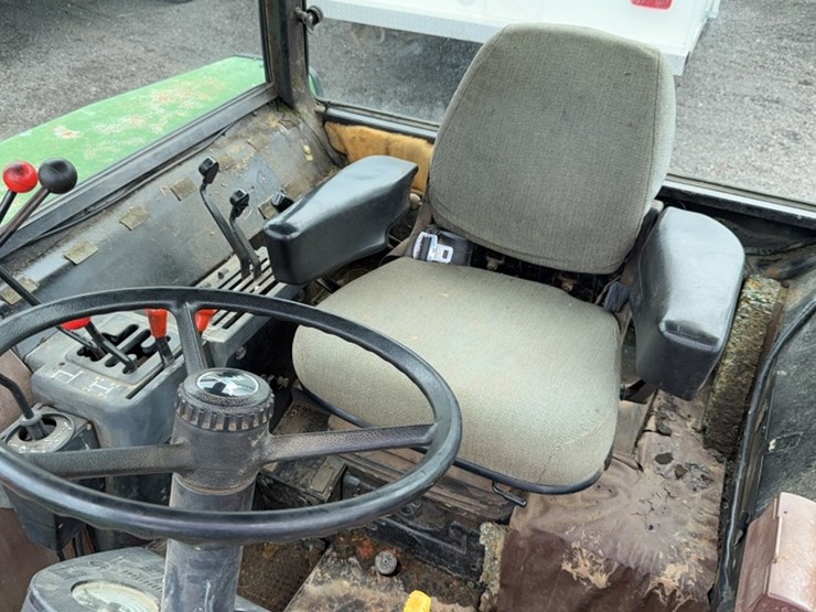 john-deere-2355-image-16