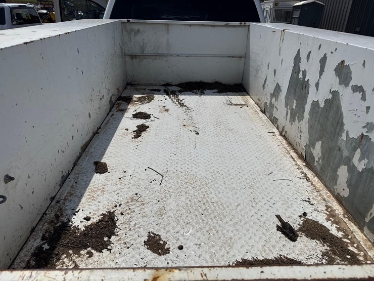 2012-chevrolet-2500-image-12