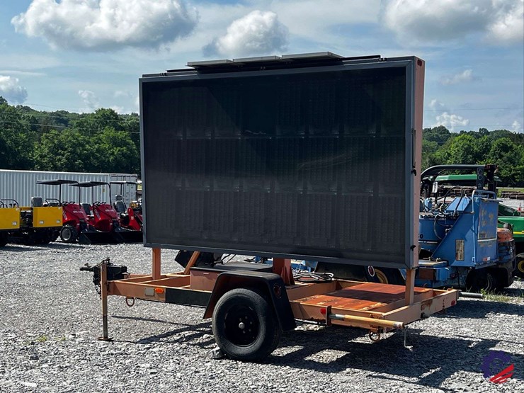 2005-precision-solar-controls-solar-message-center-s/a-tag-trailer-image-3