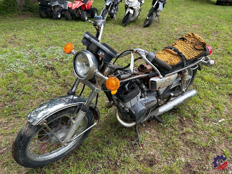 1973-yamaha-350-motorcycle-image-5