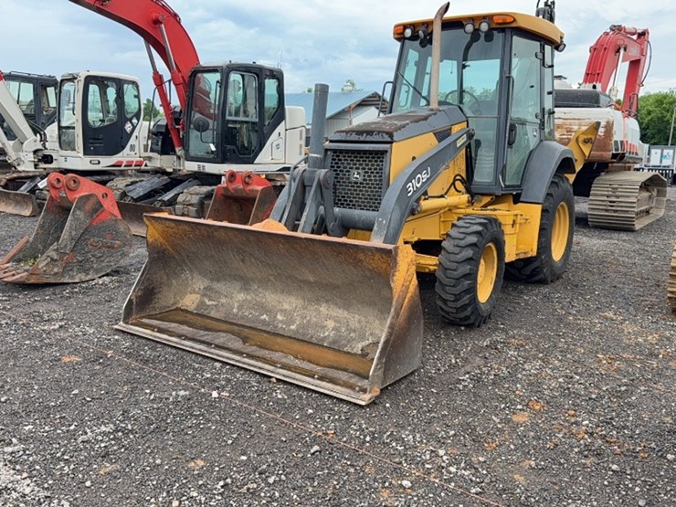 deere-310sj-image-1