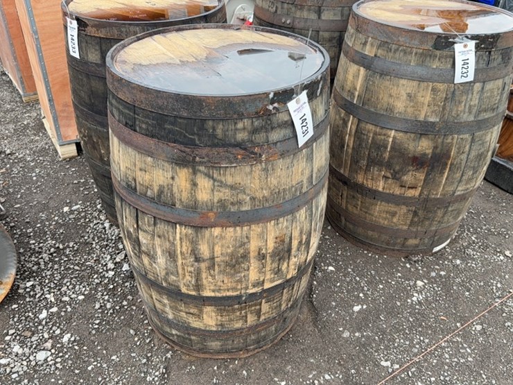 #6032-•-wooden-wiskey-barrel-image-1