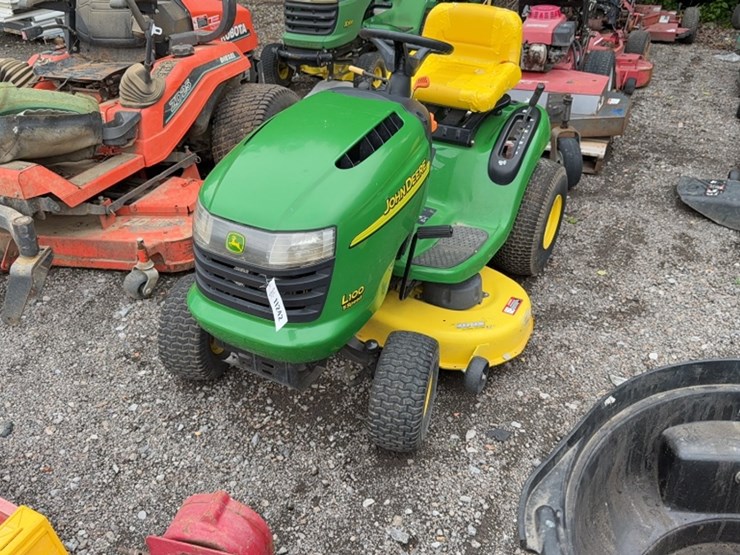 john-deere-l100-image-1