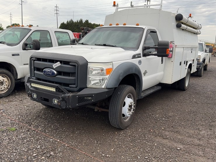 2015-ford-f550-image-1