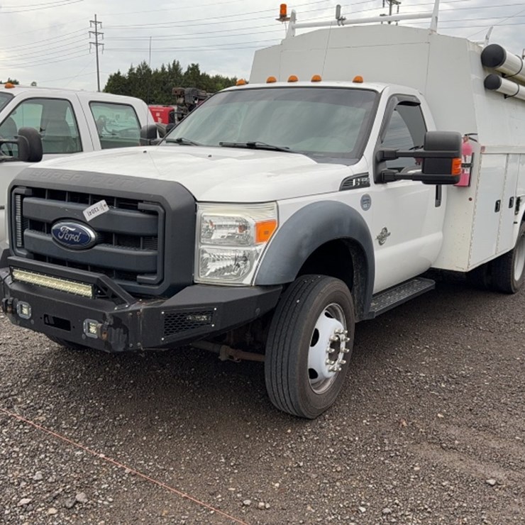 2015 FORD F550