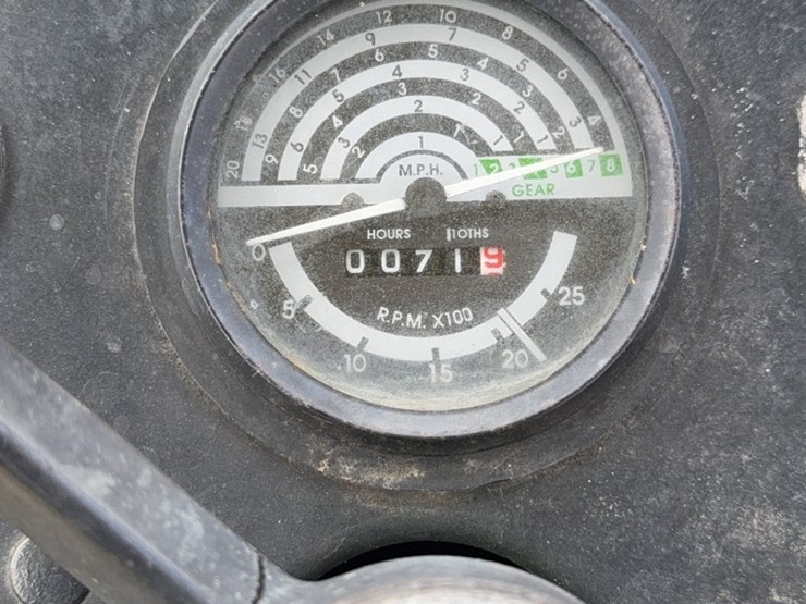 john-deere-2630-image-16