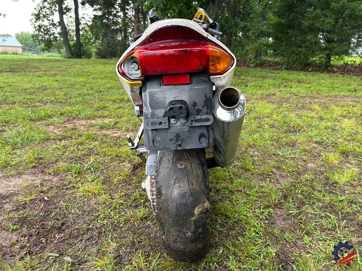 2000-honda-vfr800-(interceptor)-motorcycle-image-14