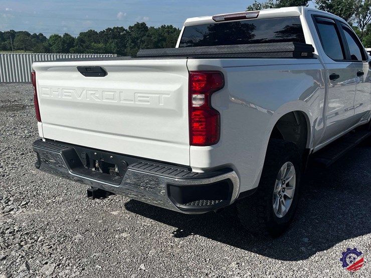 2019-chevrolet-silverado-truck-image-28