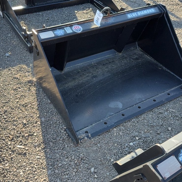 #2049 • BLUE DIAMOND 44" MINI SKID STEER SMOOTH BUCKET
