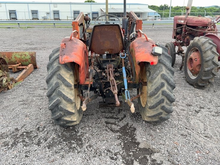 #3072-•-yanmar-276d-tractor-image-8