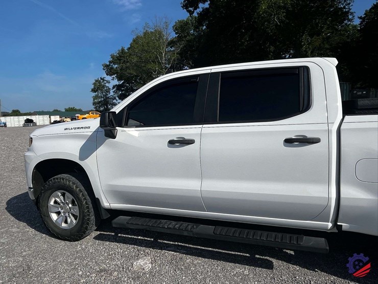 2019-chevrolet-silverado-truck-image-18