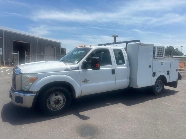 2015-ford-f350-image-2