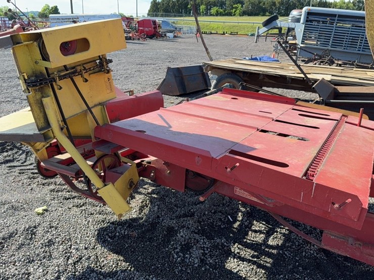 new-holland-1012-image-6
