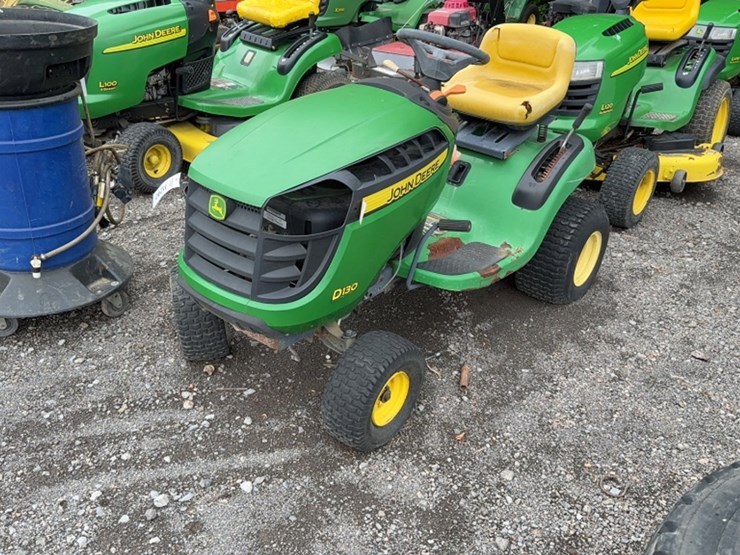 john-deere-d130-image-1